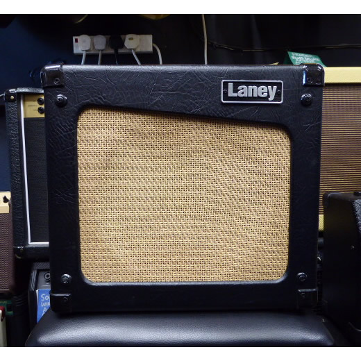 Lovely 10 watt valve guitar amplifier in great condition.