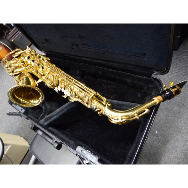 <p>Highly-regarded student alto saxophone.</p><p>Great for beginners due to its excellent intonation, quality build, and free-blowing response.</p><p>&nbsp;<br />This early model was manufactured in Japan before production shifted to Indonesia - Japanese models are often sought after for their superior build quality.</p><br />