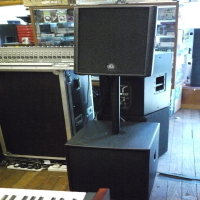 Powerful PA system with sturdy cabinets designed for the rigours of the road. Fantastic sound and great build quality. Excellent condition. Costs about &pound;2100 new!