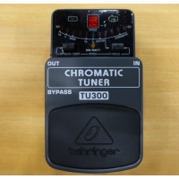 Chromatic tuner pedal for guitar/bass in new condition.
