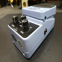 Discontinued preamp booster pedal for bass/guitar in new condition.