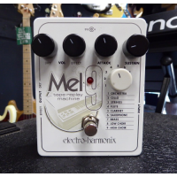 <p>Guitat pedal with 9 mellotron sounds.&nbsp; Includes power supply.</p><p>Condition: A few small marks.</p>