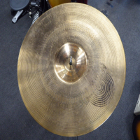 Quality and affordable 18" crash/ride cymbal in good nick.
