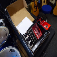 High gain distortion pedal in excellent condition with original box.<br />