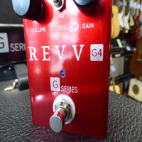 High gain distortion pedal in excellent condition with original box.<br />