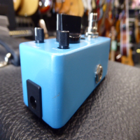 Affordable chorus pedal in excellent condition.<br />