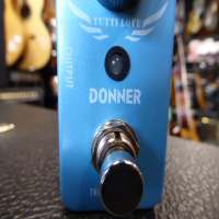 Affordable chorus pedal in excellent condition.<br />