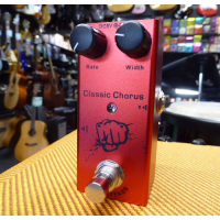 Cheap chorus pedal in great condition.<br />