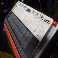 <p style="margin:0in;font-family:Calibri;font-size:11.0pt;">Made in
collaboration with Italian analogue specialist Soundmachines, UNO Drum follows
the acclaimed UNO Synth, combining massive analogue tone with digital
flexibility and convenience.</p><p style="margin:0in;font-family:Calibri;font-size:11.0pt;">UNO Drum makes it
easy to program and perform using the widest sonic palette to add professional
drum grooves to your music.</p><p></p><p>Mint condition, boxed, with manual, midi breakout cables and USB cable.</p>