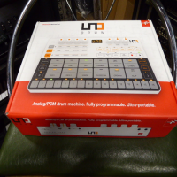 <p style="margin:0in;font-family:Calibri;font-size:11.0pt;">Made in
collaboration with Italian analogue specialist Soundmachines, UNO Drum follows
the acclaimed UNO Synth, combining massive analogue tone with digital
flexibility and convenience.</p><p style="margin:0in;font-family:Calibri;font-size:11.0pt;">UNO Drum makes it
easy to program and perform using the widest sonic palette to add professional
drum grooves to your music.</p><p></p><p>Mint condition, boxed, with manual, midi breakout cables and USB cable.</p>