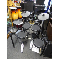 <p>Good quality electronic drum kit at an affordable price.&nbsp; Includes sticks.</p><p>Excellent condition.</p>