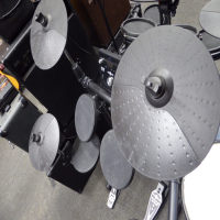 Entry-level electronic drum kit in excellent condition.<br />