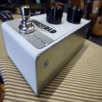 Affordable compressor pedal in good condition.<br />