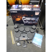 All-in-one electronic drum kit.&nbsp; Mint condition with original box, pedals, power supply, manual, and sticks.<br />