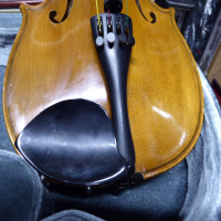 <p>Lovely intermediate violin in very good condition, with case and bow.</p><p>Made In Germany.</p><br />