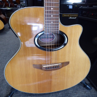 Classic thin-bodied electro-acoustic by Yamaha.&nbsp; Excellent condition.<br />