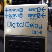 Discontinued digital delay pedal by Boss.&nbsp; Excellent condition.<br />