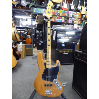 Awesome Jazz bass in mint condition.<br />