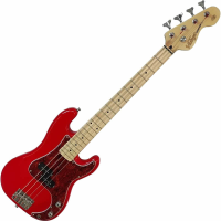 Lovely short-scale P Bass with gloss red finish.&nbsp; Perfect for kids.<br />