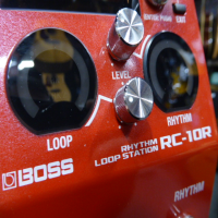 <p>Quality looper pedal by Boss.</p>Mint condition.<br />