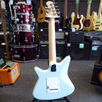 <p>Awesome Albert Lee guitar with daphne blue finish.</p><p>Mint condition.</p>