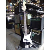 Unknown entry-level Precision bass copy in good condition.