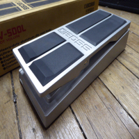 Superb and robust volume pedal in mint condition.&nbsp; Includes wrong box! (FV-500L)