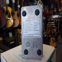 EHX Freeze pedal in mint condition with original box, power supply, and instructions.