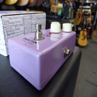 Nice analog chorus pedal in mint condition with original box.
