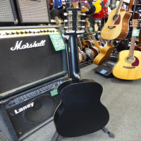 <p>Lovely small-bodied, short-scale acoustic guitar with 2-colour sunburst finish.</p><p>Excellent condition.</p>