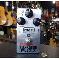 Quality fuzz pedal in good condition.
