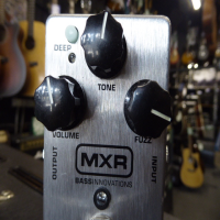 Quality fuzz pedal in good condition.