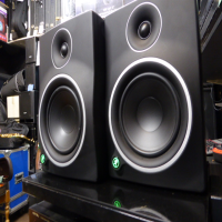 <p>Great near-field studio monitors from this legendary manufacturer.</p><p>Very good condition</p><p style="margin:0in;font-family:Calibri;font-size:10.0pt;color:#767676;"></p><ul style="direction:ltr;unicode-bidi:embed;margin-top:0in;margin-bottom:0in;" type="disc"><li style="margin-top:0;margin-bottom:0;vertical-align:middle;"><span style="font-family:Calibri;font-size:11.0pt;">Perfectly matched amps and
     drivers for optimized performance</span></li><li style="margin-top:0;margin-bottom:0;vertical-align:middle;"><span style="font-family:Calibri;font-size:11.0pt;">65 watts of Class A/B
     amplification</span></li><li style="margin-top:0;margin-bottom:0;vertical-align:middle;"><span style="font-family:Calibri;font-size:11.0pt;">Frequency Response: 38Hz -
     20kHz</span></li><li style="margin-top:0;margin-bottom:0;vertical-align:middle;"><span style="font-family:Calibri;font-size:11.0pt;">6.5" polypropylene
     woofer</span></li><li style="margin-top:0;margin-bottom:0;vertical-align:middle;"><span style="font-family:Calibri;font-size:11.0pt;">High output with controlled
     low-frequency performance</span></li><li style="margin-top:0;margin-bottom:0;vertical-align:middle;"><span style="font-family:Calibri;font-size:11.0pt;">1" silk-dome tweeter</span></li><li style="margin-top:0;margin-bottom:0;vertical-align:middle;"><span style="font-family:Calibri;font-size:11.0pt;">Flexible inputs for simple
     connection to almost any audio source</span></li><li style="margin-top:0;margin-bottom:0;vertical-align:middle;"><span style="font-family:Calibri;font-size:11.0pt;">Two levels of bass boost</span></li><li style="margin-top:0;margin-bottom:0;vertical-align:middle;"><span style="font-family:Calibri;font-size:11.0pt;">Boost/cut control over highs</span></li></ul><p></p>