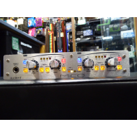 The Mico from Audient is a compact, feature packed twin Mic Pre with built in ultra-high quality ADCs, making it an ideal front-end for desk-top users.&nbsp;<br />The front-end design is Audient's renowned balanced discrete Class A design which is also used in the ASP008 and the ASP8024 mixing console - guaranteeing outstanding sonic transparency and detail.<br /><br />Mico also features one channel of the unique HMX harmonic sculpting technology from the Audient Black Pre making the creation of vintage style character and complexity as simple as turning one knob.&nbsp;<br />For recording a single source with twin mics or mic+DI, the Variphase control on Mico's second channel allows precise phase alignment (or creative mis-alignment) of the two signal paths.<br /><br />Key Features:<br /><br />&nbsp; &nbsp; Twin ASP008 discrete Class A Mic Pres<br />&nbsp; &nbsp; Rear panel Mic/Line inputs on Combi XLR/Jack<br />&nbsp; &nbsp; Rear panel line output on XLR<br />&nbsp; &nbsp; Switchable Hi-Pass filters - 40Hz, 80Hz, 120Hz<br />&nbsp; &nbsp; Phase invert<br />&nbsp; &nbsp; Switchable 48V phantom<br />&nbsp; &nbsp; -10dB Pad<br /><br />