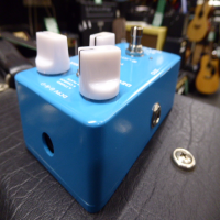 Affordable reverb pedal in great condition.