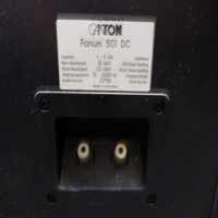 <p>Lovely speakers with a well-balanced, smooth frequency response.</p><p>Controlled and musical bass end, well-defined top-end.</p><p>A few light marks (pictured), otherwise good condition.&nbsp;</p><p>With front grilles.</p><p>Dimensions: 240 x 800 x 270 mm<br />Weight: 15,5 kg<br />Type: 2-way bass reflex, floorstanding speaker<br />Woofer: 200 mm<br />Tweeter: 25 mm dome tweeter<br /><br /></p>