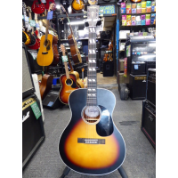 <p>Lovely little electro-acoustic parlour guitar with sunburst finish.</p><p>Mint condition.</p>