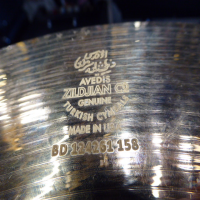 16" crash cymbal in great condition.&nbsp; No cracks or keyhole.