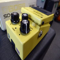 Classic overdrive pedal in excellent condition with original box.