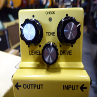 Classic overdrive pedal in excellent condition with original box.