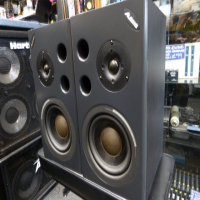 <p>Great two-way active nearfield monitors.</p><p>Ideal for home project studio applications.</p><p>6.25''bass driver and soft dome tweeter.</p><p>Combi socket inputs accept jack or XLR.</p><p></p>