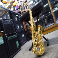 <p>Highly-regarded student alto saxophone.</p><p>Great for beginners due to its excellent intonation, quality build, and free-blowing response.</p><p>&nbsp;<br />This early model was manufactured in Japan before production shifted to Indonesia - Japanese models are often sought after for their superior build quality.</p><br />