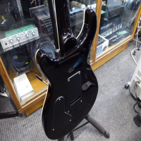 <p>High quality guitar that punches above its weight considering the price point.</p><p>Excellent condition with original bag.</p>