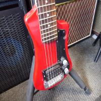 <p>Travel guitar by Hofner.&nbsp; Includes gig bag.</p><p>Good condition.</p>