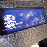 <p>Vox AC30 Valve Reactor.&nbsp; 30 watt guitar amplifier with twin Celestion speakers.</p><p>Excellent condition.</p>