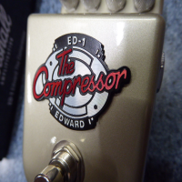 Marshall compressor in good condition with original box.