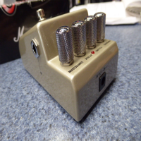 Marshall compressor in good condition with original box.