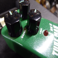 Affordable overdrive pedal in excellent condition.