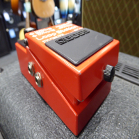 Quality looper pedal in excellent condition.